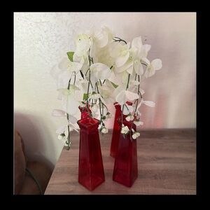 4-Red Glass Vase Set with White Orchids